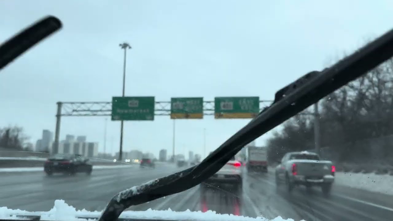 A snowy and freezing rain drive through DVP NB and 401 E