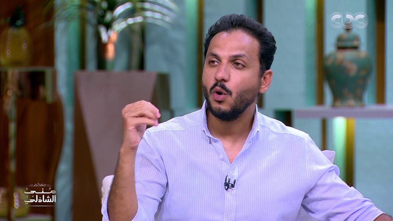 سر الصورة الحقيقية التي جمعت البطل أحمد المنسي والخائن عشماوي