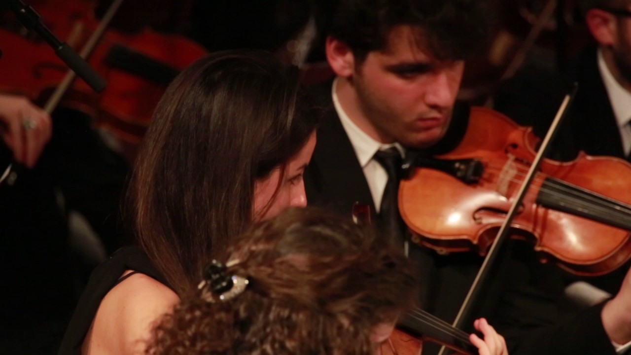 Mozart concerto k 488 - Orchestra Giovanile di Roma - dir. V. Di Benedetto piano C. del Prato