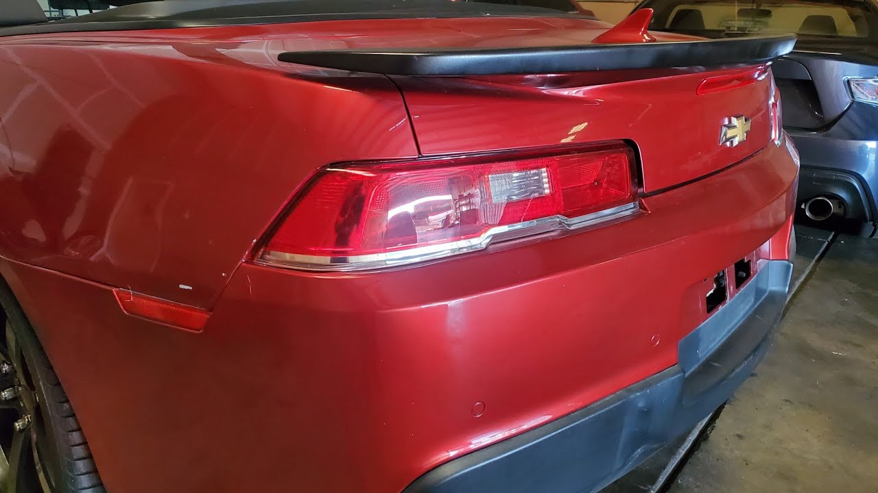 Как открыть багажник кабриолета Camaro 2015 года, если он ЗАКРЫТ!