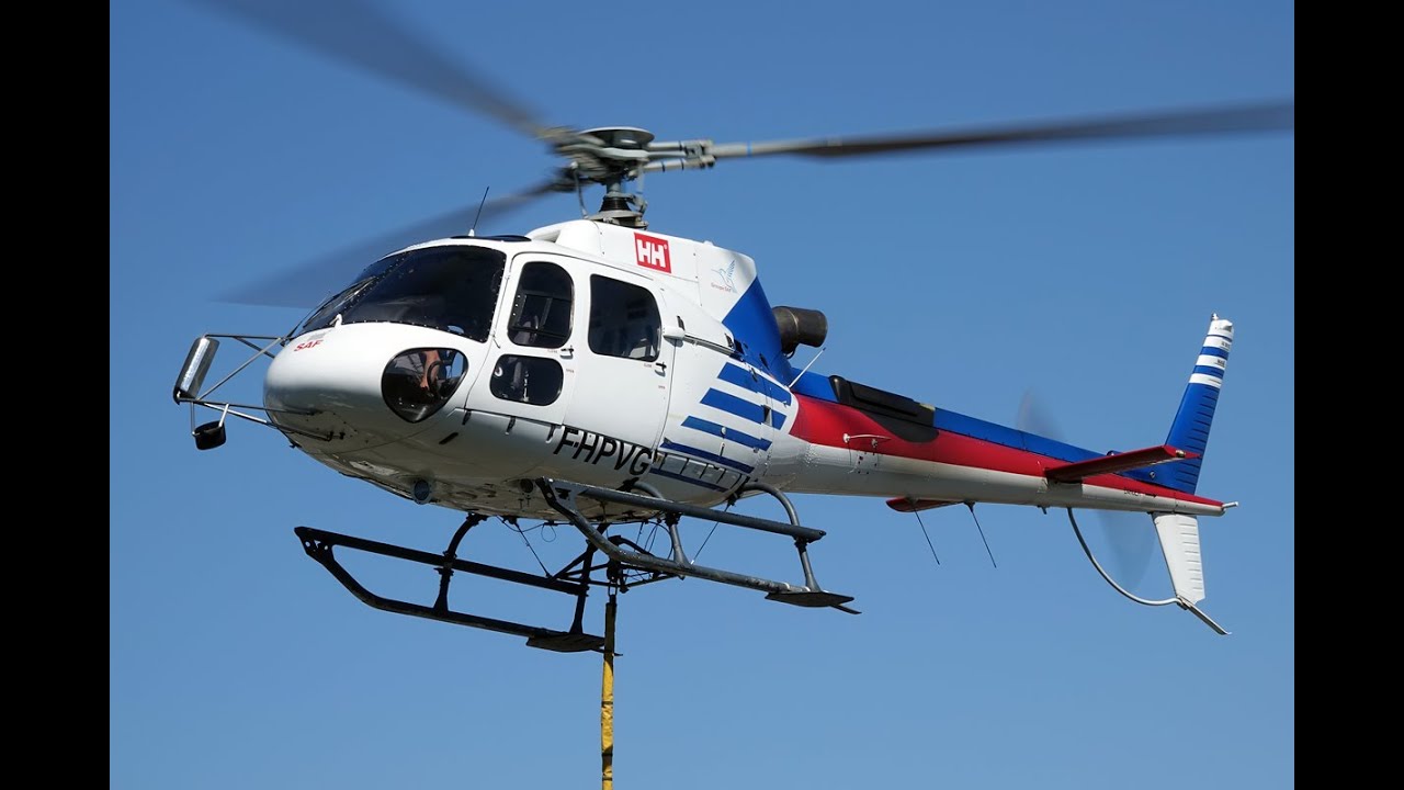 SAF Helicopter Eurocopter AS350B3 (H125) Ecureuil F-HPVG / Heavy Air Conditioner Lifting