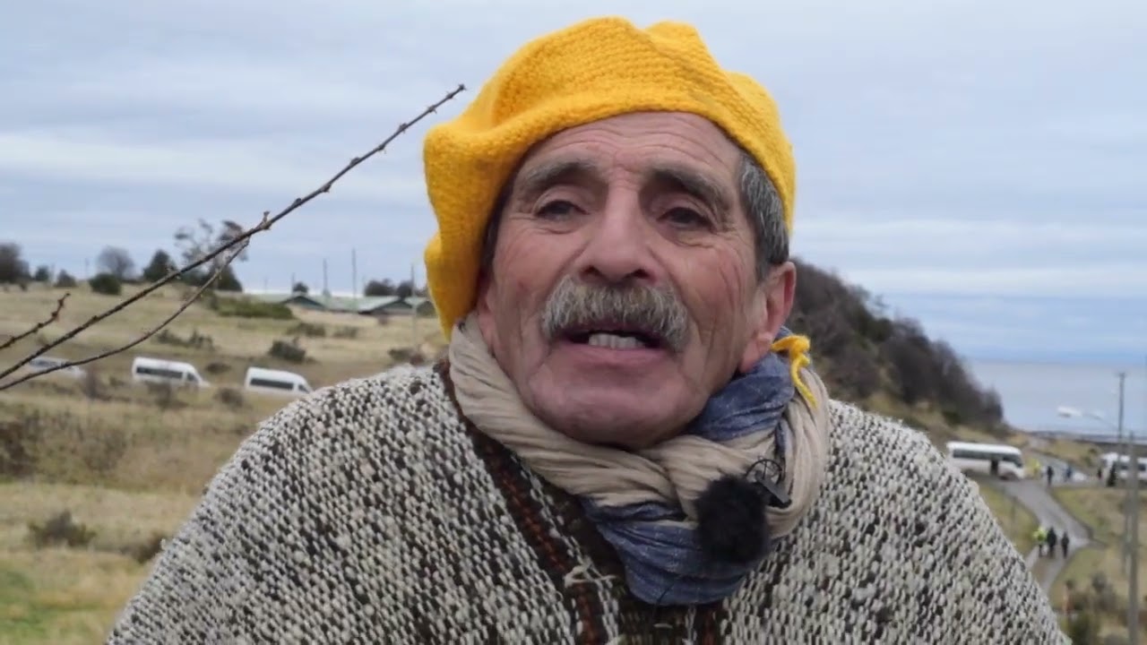 Ex prisioneros y familiares vuelven a Isla Dawson 50 años después