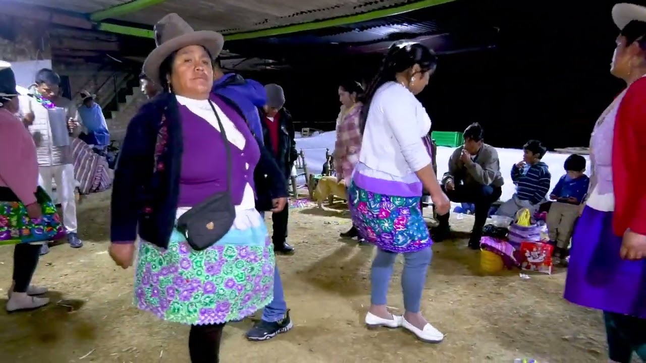 ADORNACIÓN DE LA SANTÍSIMA CRUZ DE CONDORTANAN - PARIA WILCAHUAIN - HUARAZ ( Parte 08)