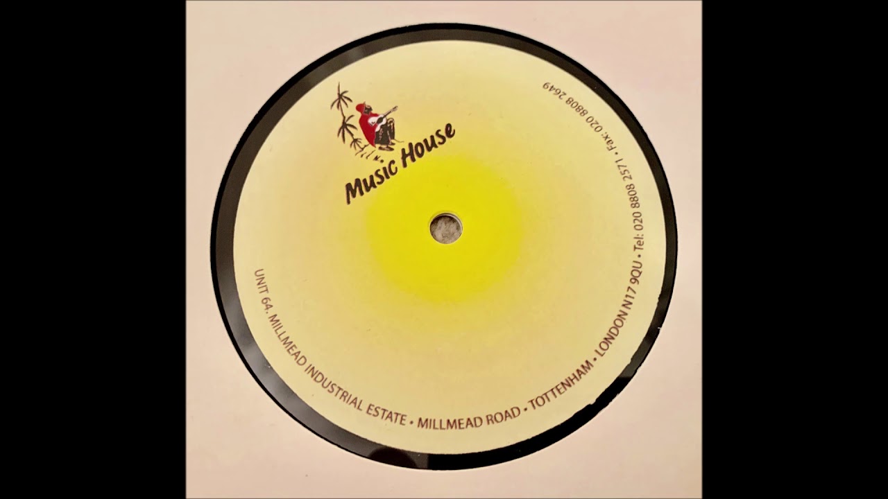 A.K. Hunter &lrm;&ndash; Round N Round (Underground)