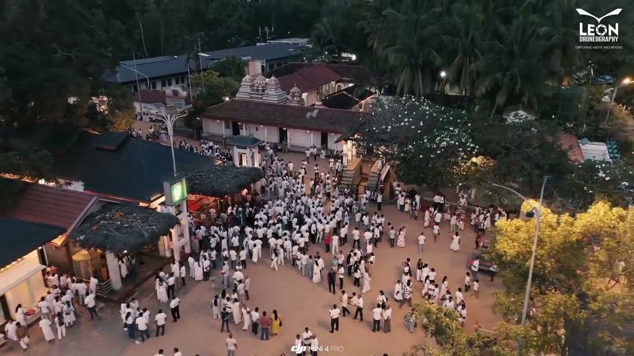 සජිත් ප්&zwj;රේමදාස මැතිතුමන් කඳ සුරිඳුන්ගේ ආශීර්වාදය ලබා ගැනීමට පැමිණි මොහොත @sajithpremadasalk #sajith