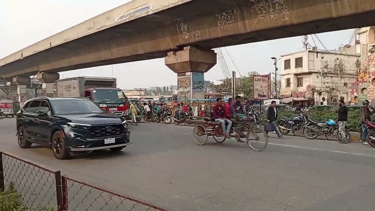 বহু ভোগান্তি পার করে বাড়ি যাওয়ার পথে লাখো মানুষ#dhakabangladesh #রাজনৈতিকপরিস্থিতি 