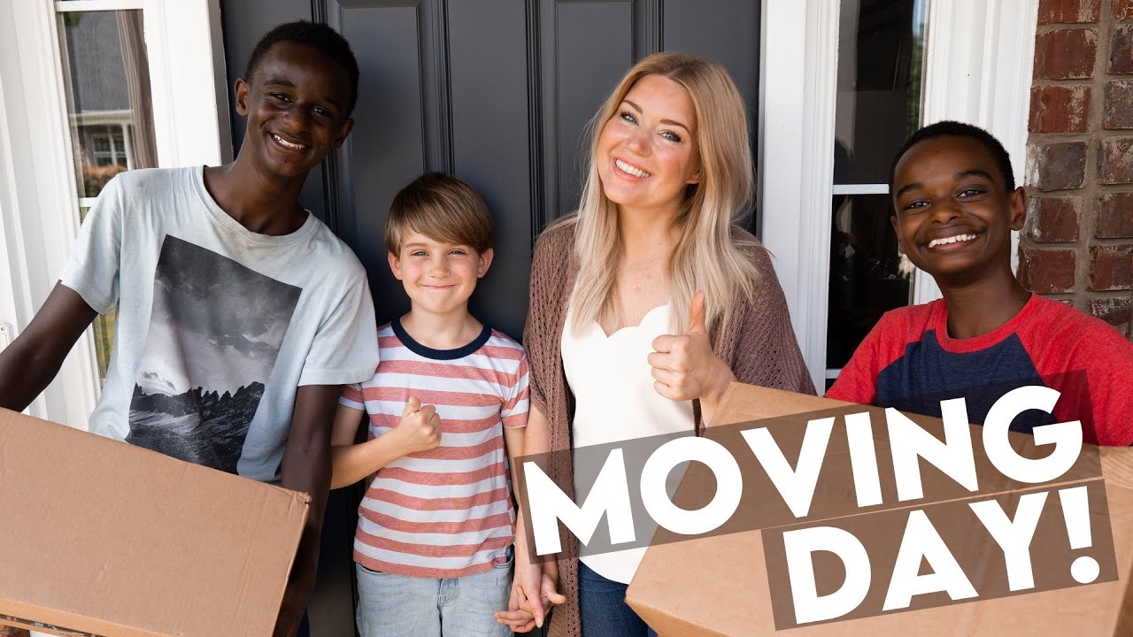 MOVING DAY! // House Tour! ❤️