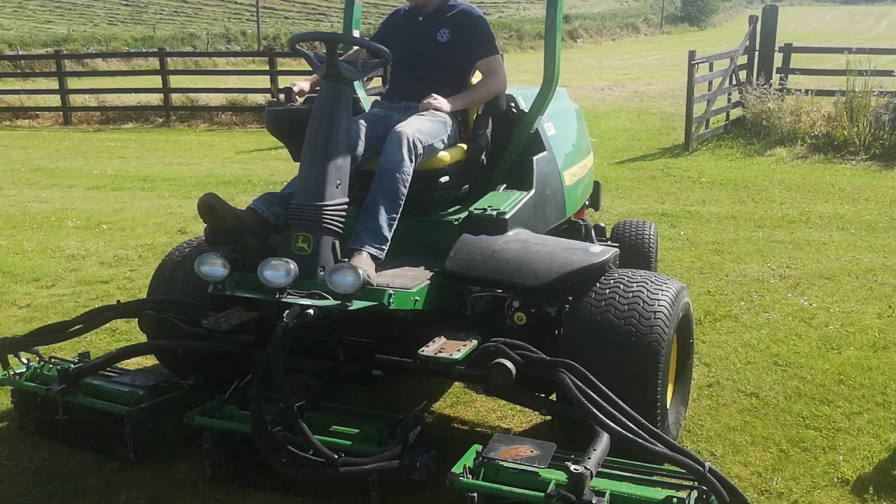 John Deere 7500