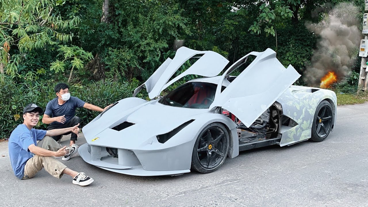 Demonstration Of The Door Of A Homemade Ferrari | Automatic Door
