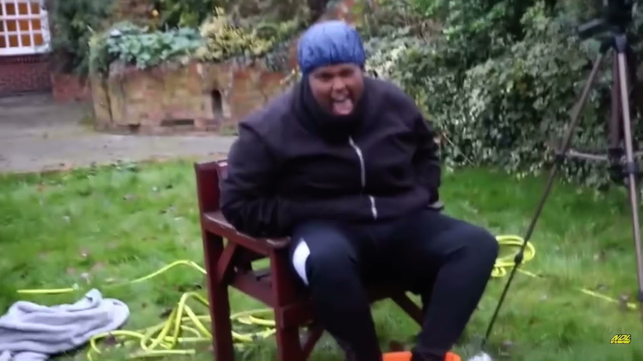 &ldquo;I&rsquo;m Feeling A Bit Peckish&rdquo; - Chunkz (Original Video)