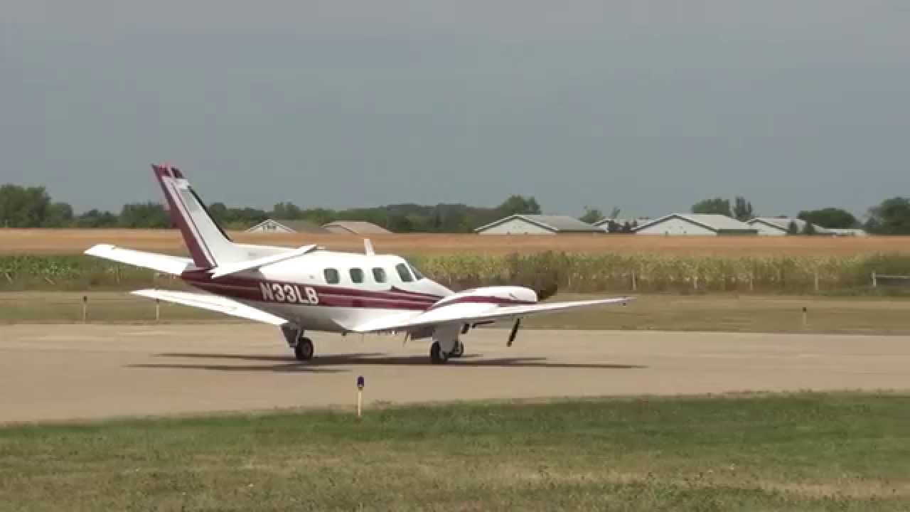 Beech Duke 60 Takeoff Osceola WI N33LB | Wheels and Wings 2013