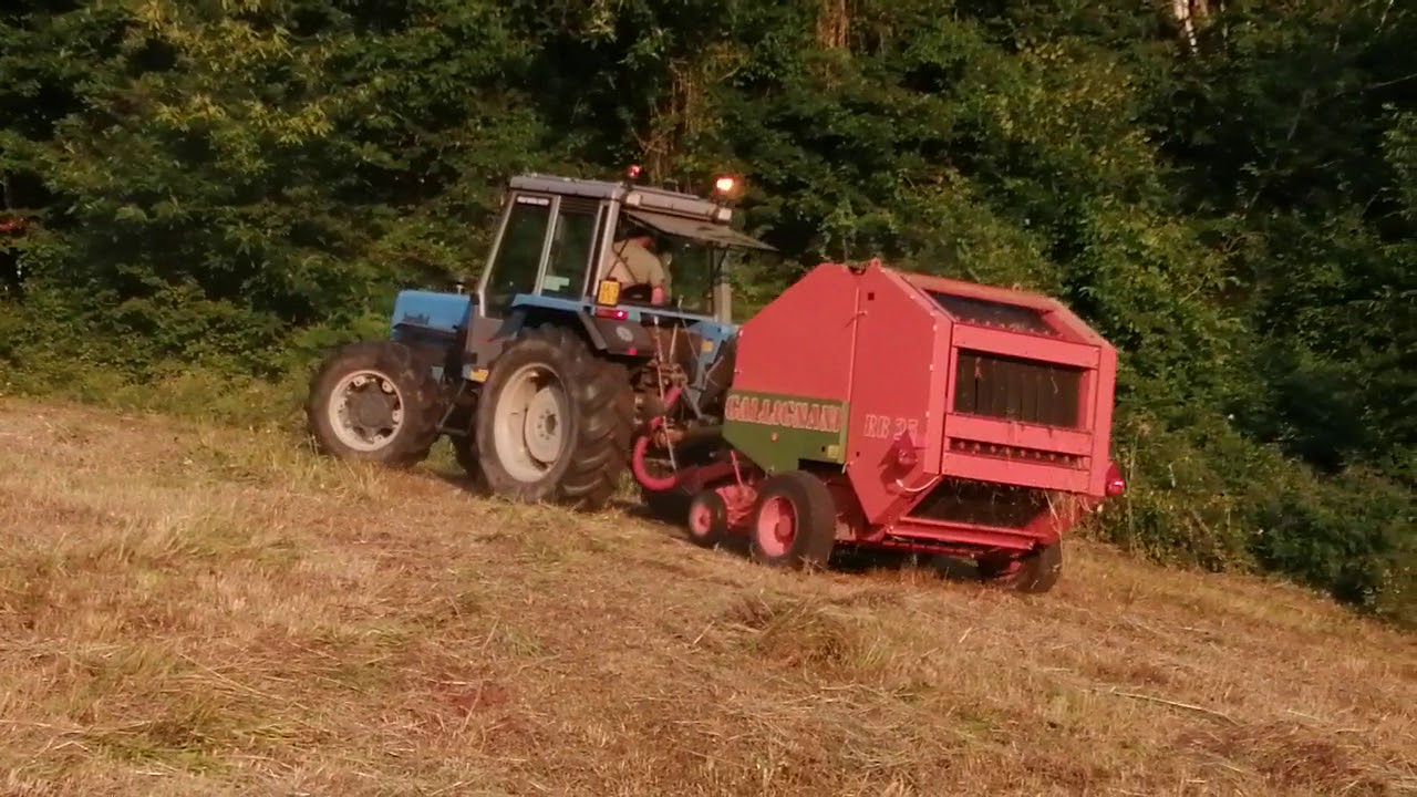 Landini 9880 con Rotoballe RB 25