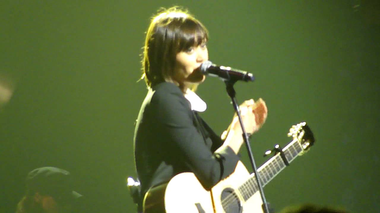 Dia Frampton - 