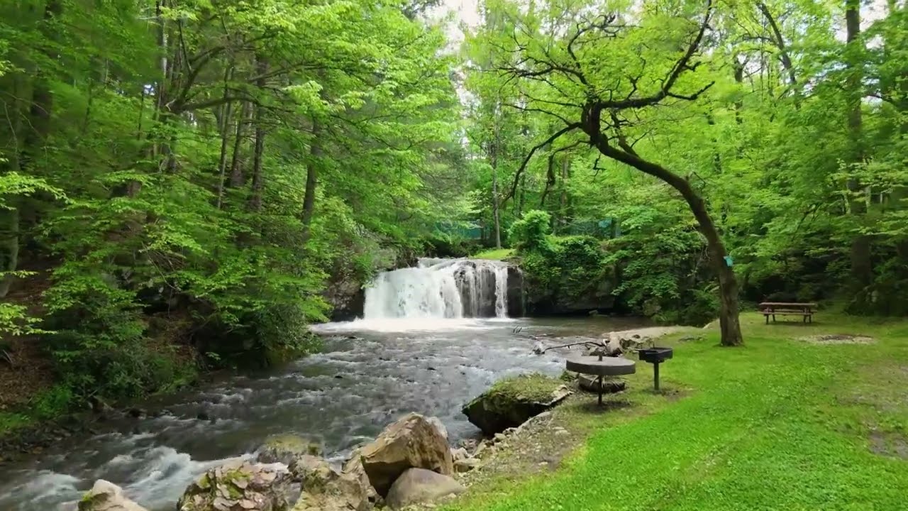 Luxurious Gatlinburg TN Condo for Sale | Scenic Views in the Smokies