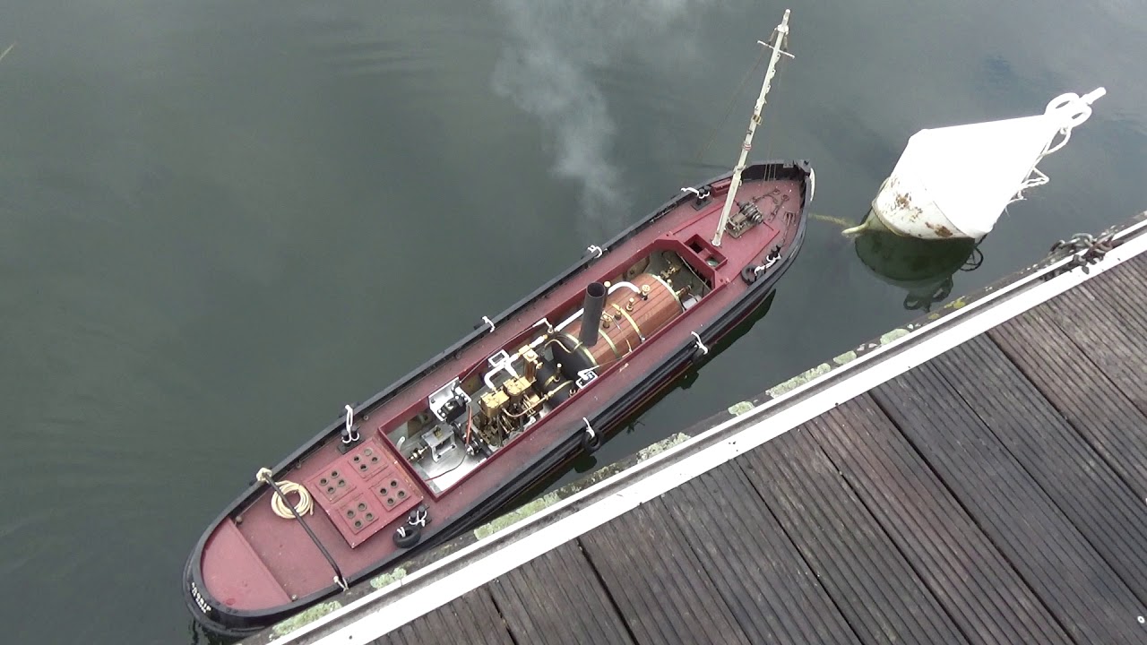 Première mise à l'eau du remorqueur (tug) à vapeur Aggrip - MCM Meaux 2020 RC