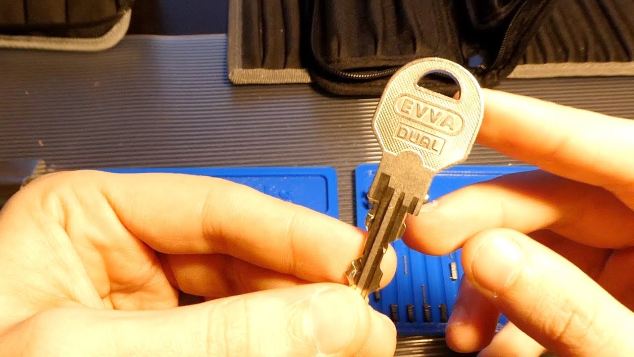 [110] Evva Dual Picked
