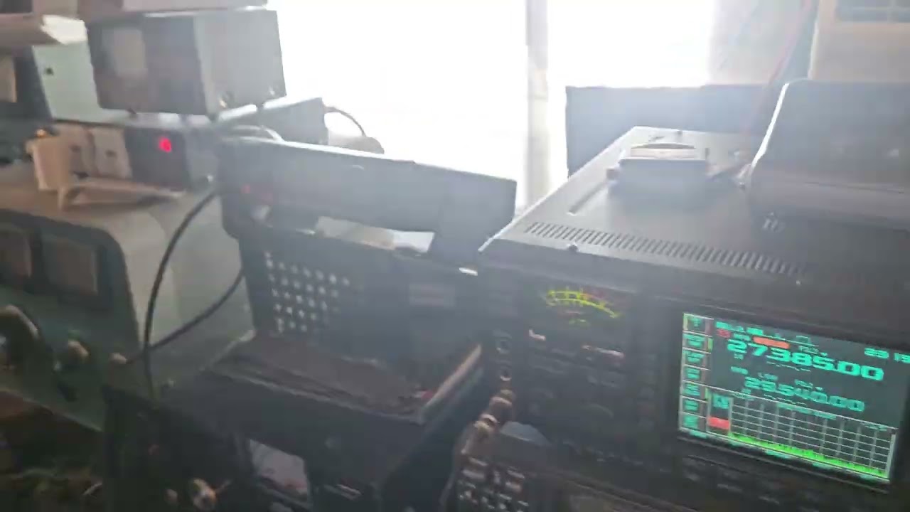 Я не могу решить, что делать с этой любительской радиостанцией Kenwood TS-940.