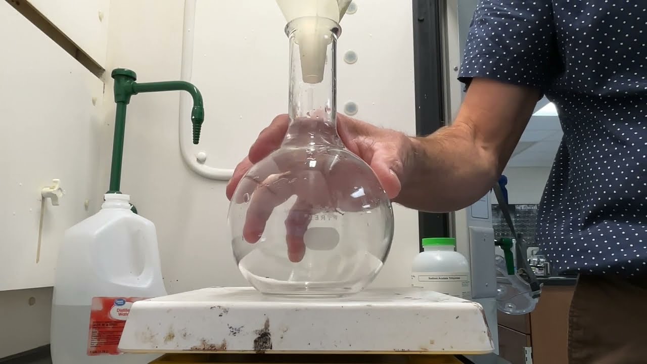 Making a supersaturated solution which crystallizes
