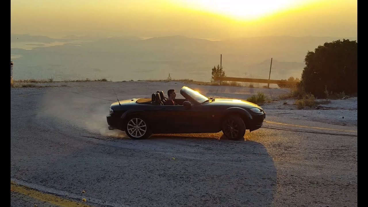 Escaping reality with a Miata (MX5 NC Icy road attack)