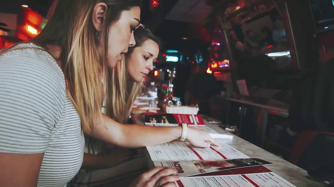 Acme Oyster House // Local Guide