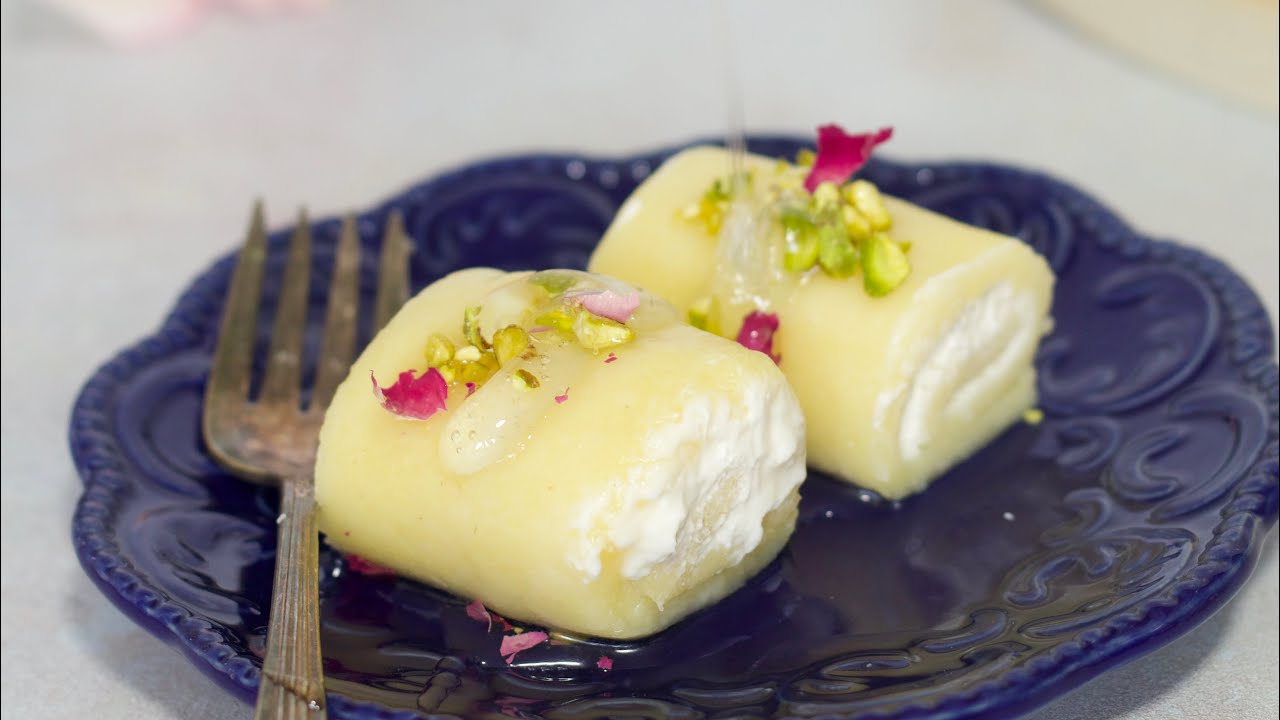 Halawet El Jibn - Sweet cheese rolls