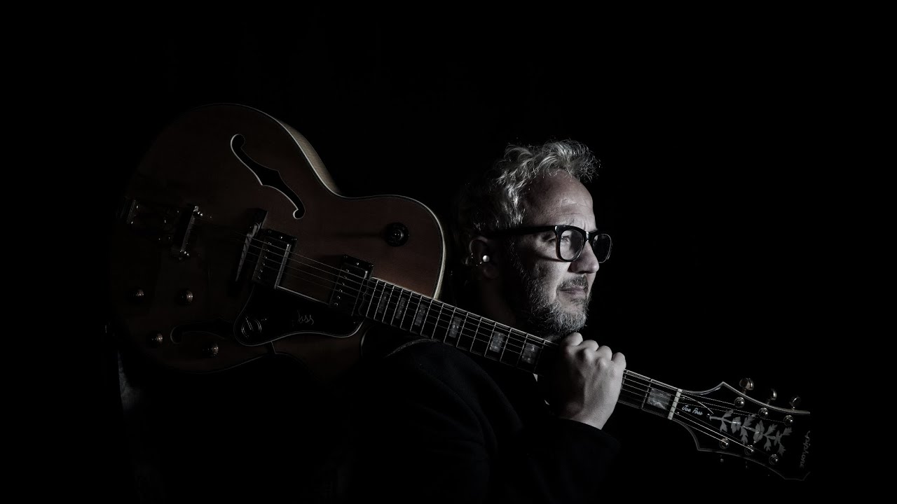 EN SU NOMBRE // CESAR LOPEZ