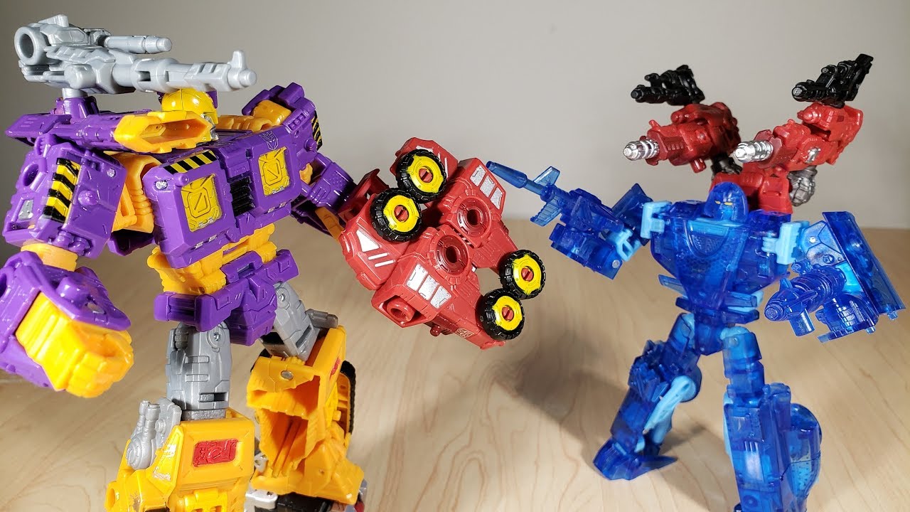 Transformers Review: WFC Siege Fan Vote Impactor, Holo Mirage, & Powerdasher Aragon