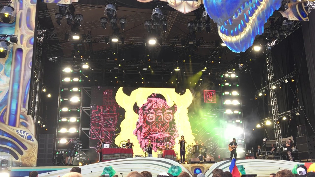 Subcarpati - '84 - '85 ( Of lume ) - Live @ Untold 2017