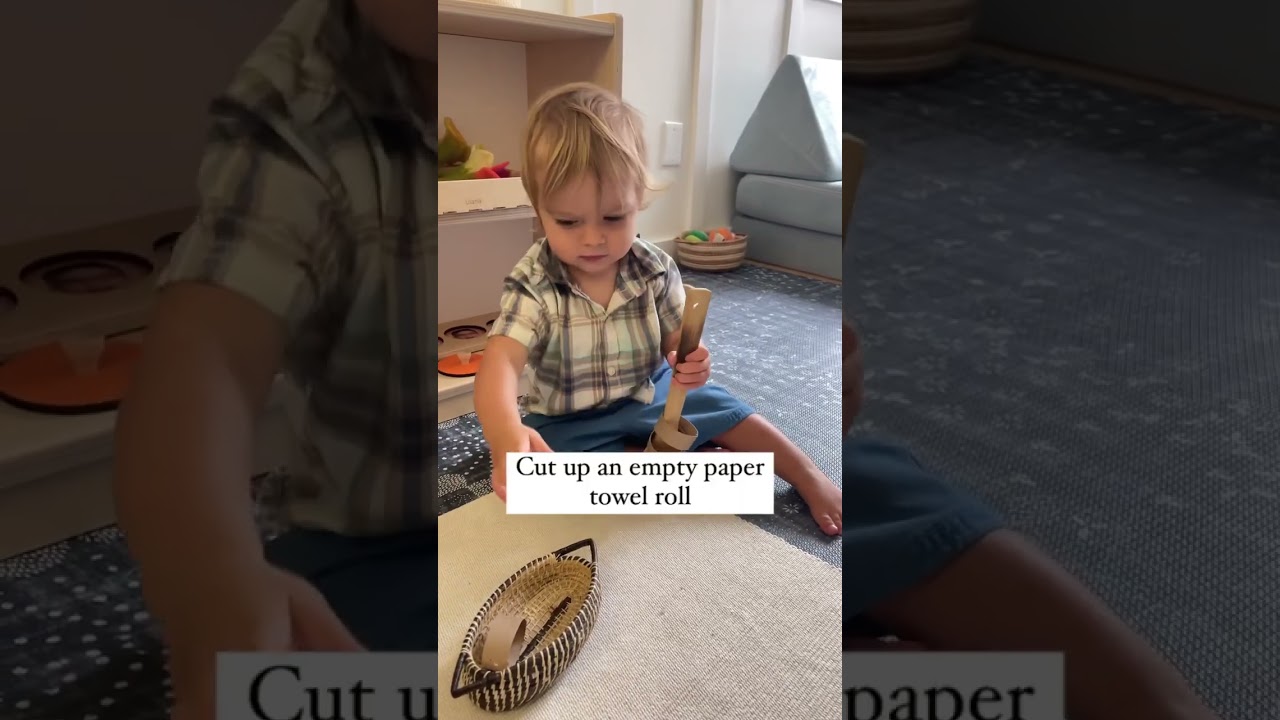 1-Year-Old Montessori Inspired DIY  #montessoritoddler #montessoriactivity #toddleractivities