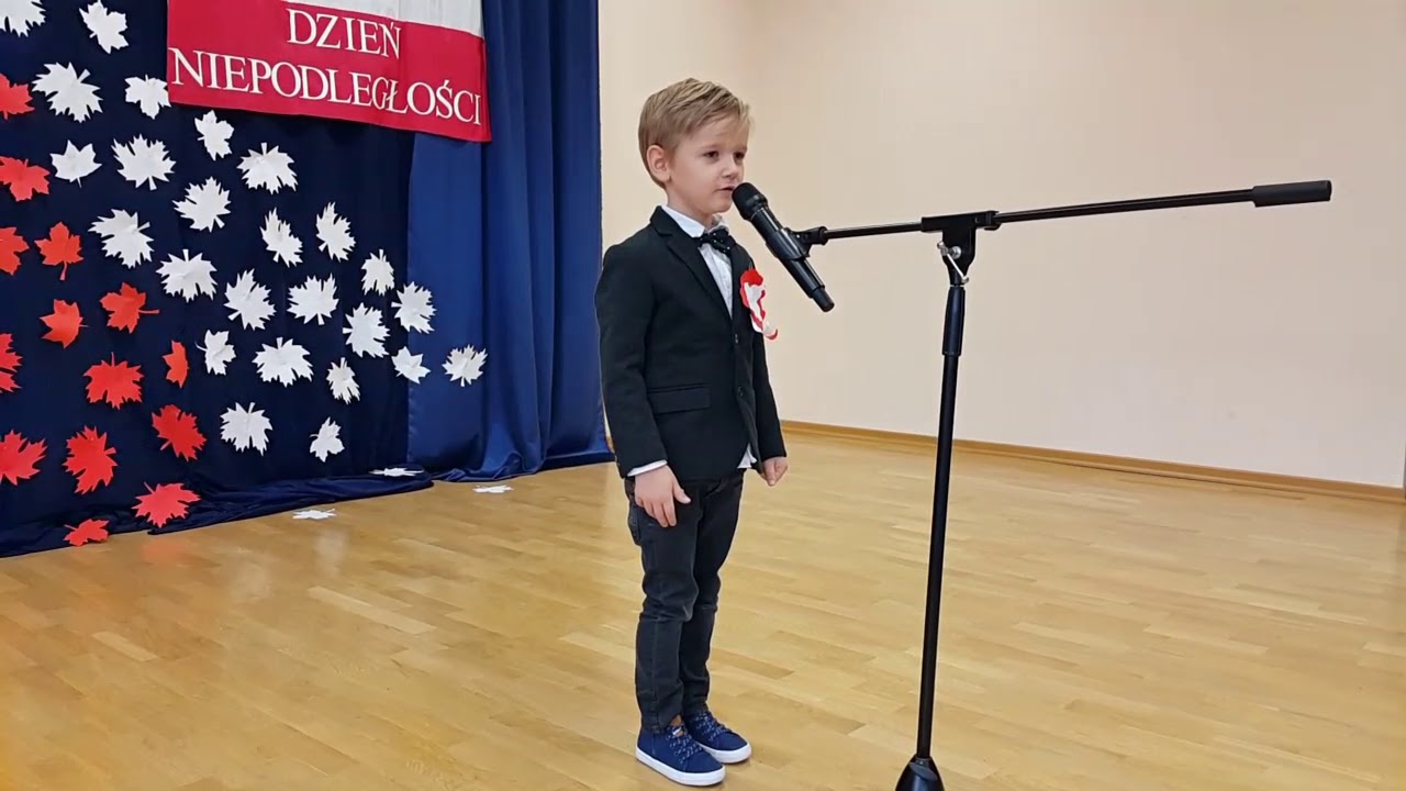 “Dziewczyna z granatem” - Tomasz Kukiel - Przedszkole 