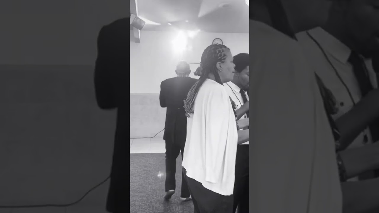 THEY PRAYRD HER THROUGH TO BREAKTHROUGH!!!!!! #jesus #breakthrough #power #christian