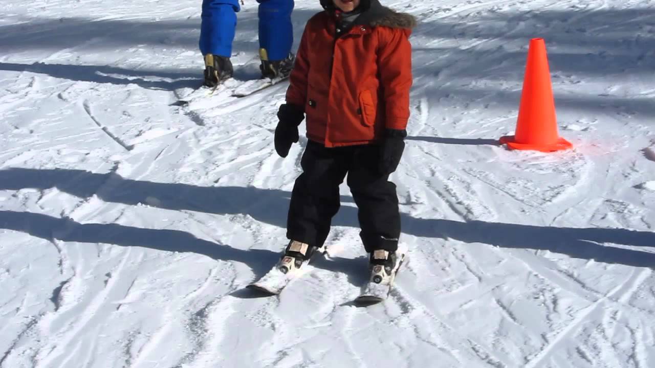 Caillou ski lesson with Chris 2012