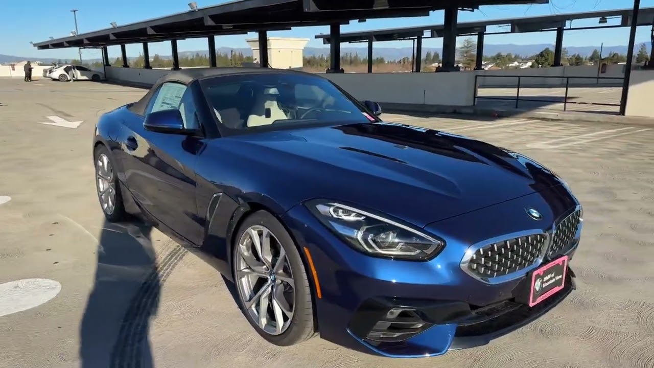 Tour the 2022 Z4 sDrive30i in Mediterranean Blue | 4K
