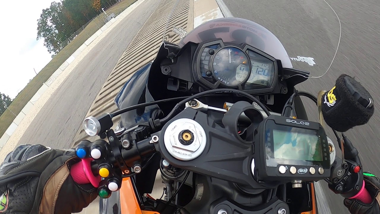 Barber Stefano Mesa ZX6R and Gabriel Da Silva October 25, 2020 ‏‎
