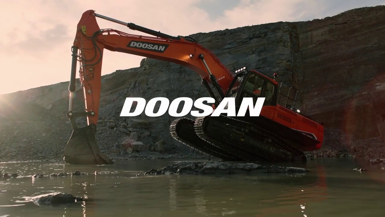 DX300LC 7, DX350LC 7, DX380LC 7 - 3 нові гусеничні екскаватори Doosan