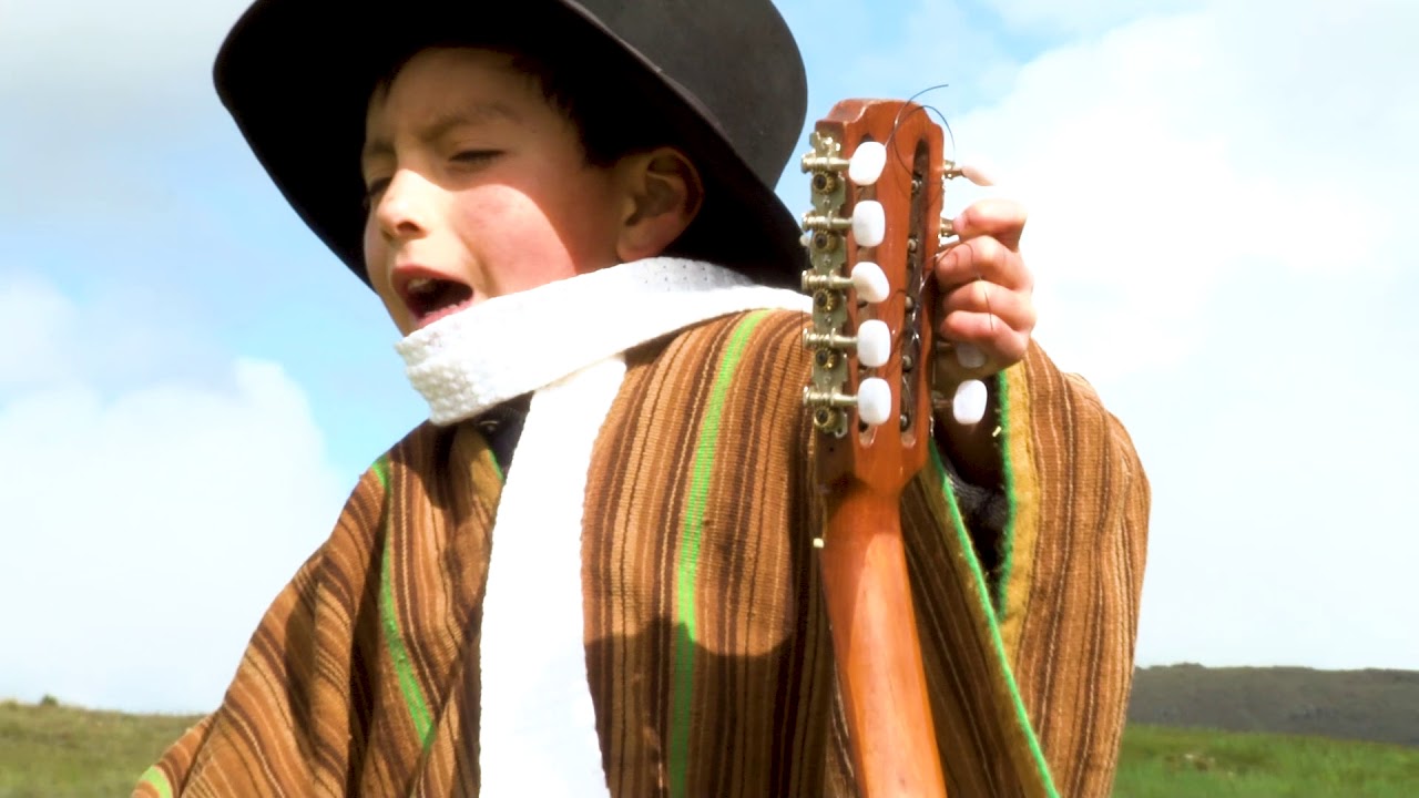 LOS ENCANTADORES DE CUSIBAMBA / YANA GUITARRA  (Miguel Aguilar R.) Wayno