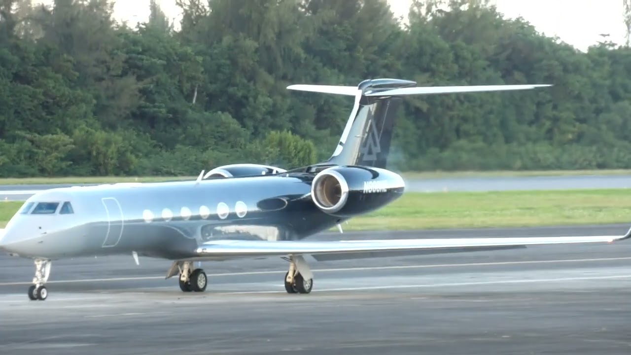 Gulfstream G450 - N888HE - Taxiing