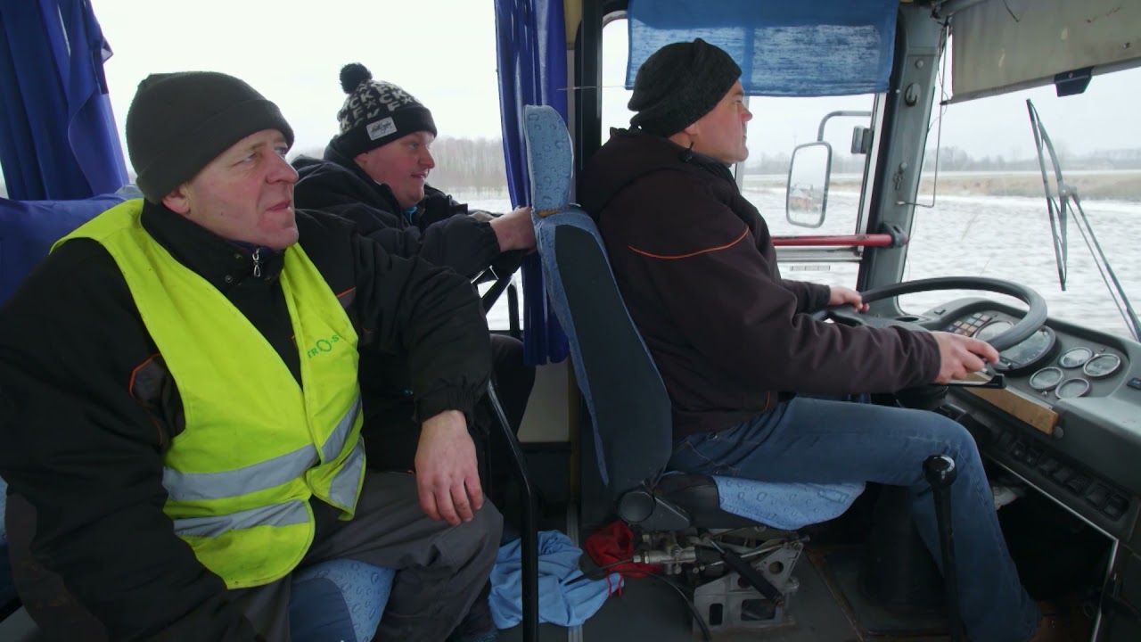 Zbyszek ucieszył się z podróży autobusem z kierownikiem i Januszkiem! [Złomowisko PL]