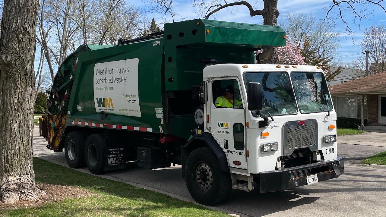 Waste Management Peterbilt 320 CNG McNeilus Rear Loader Garbage Truck Packing Bulk!