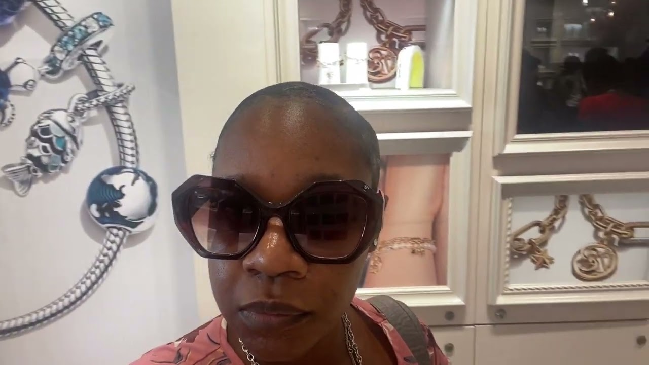 Visit To Pandora Jewelry Store | Come With Me To Pandora Jewelry Store Bahamas | Days With Angel M