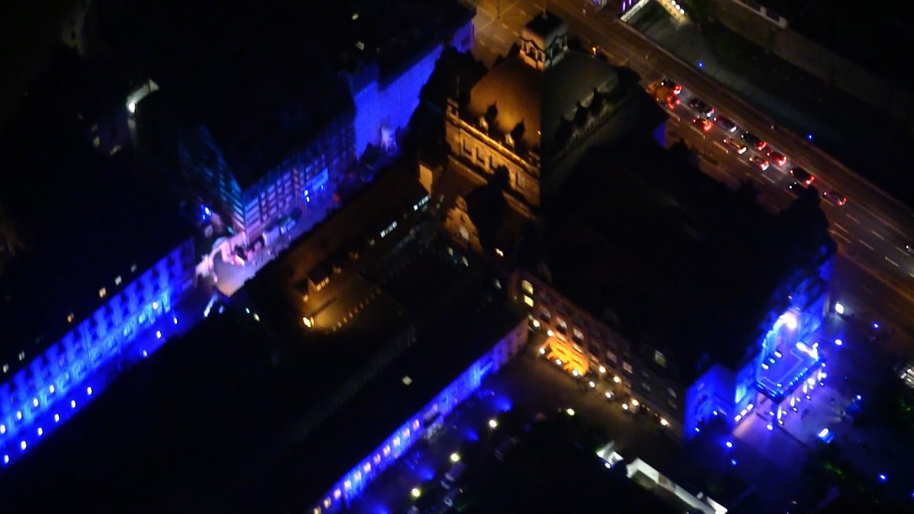 Blaue Nacht Nürnberg | Mit dem Flugzeug über der Stadt