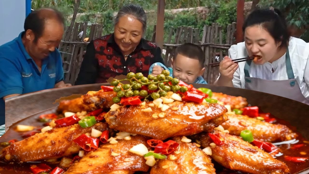 翅中炸出焦糖脆壳，辣椒香窜出屏幕！儿子埋头狂啃！#美食 #美食教程