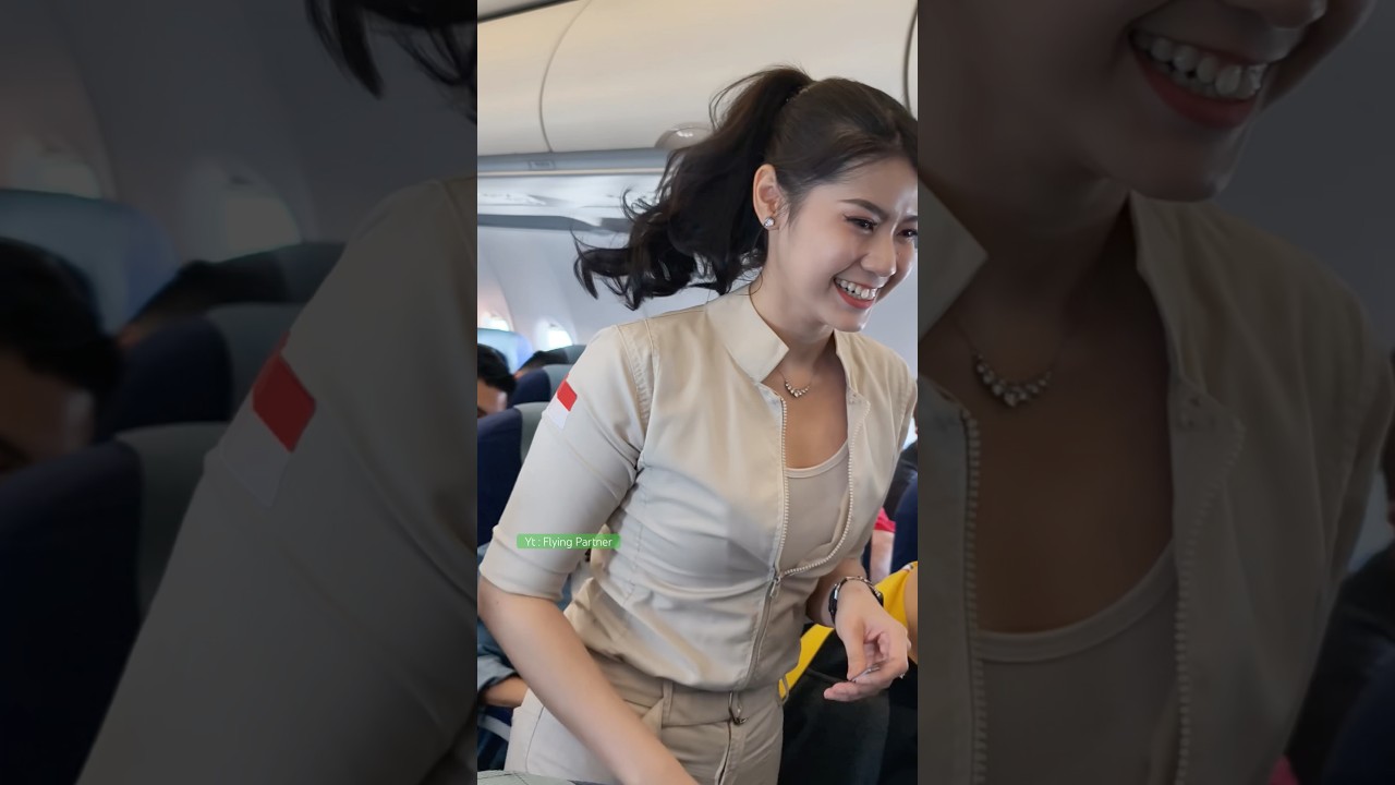 Pramugari Cantik Super Air Jet Saat lagi Terbang 😁😁🥰🥰👍👍