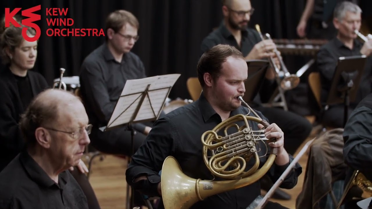 Kew Wind Orchestra - Masque