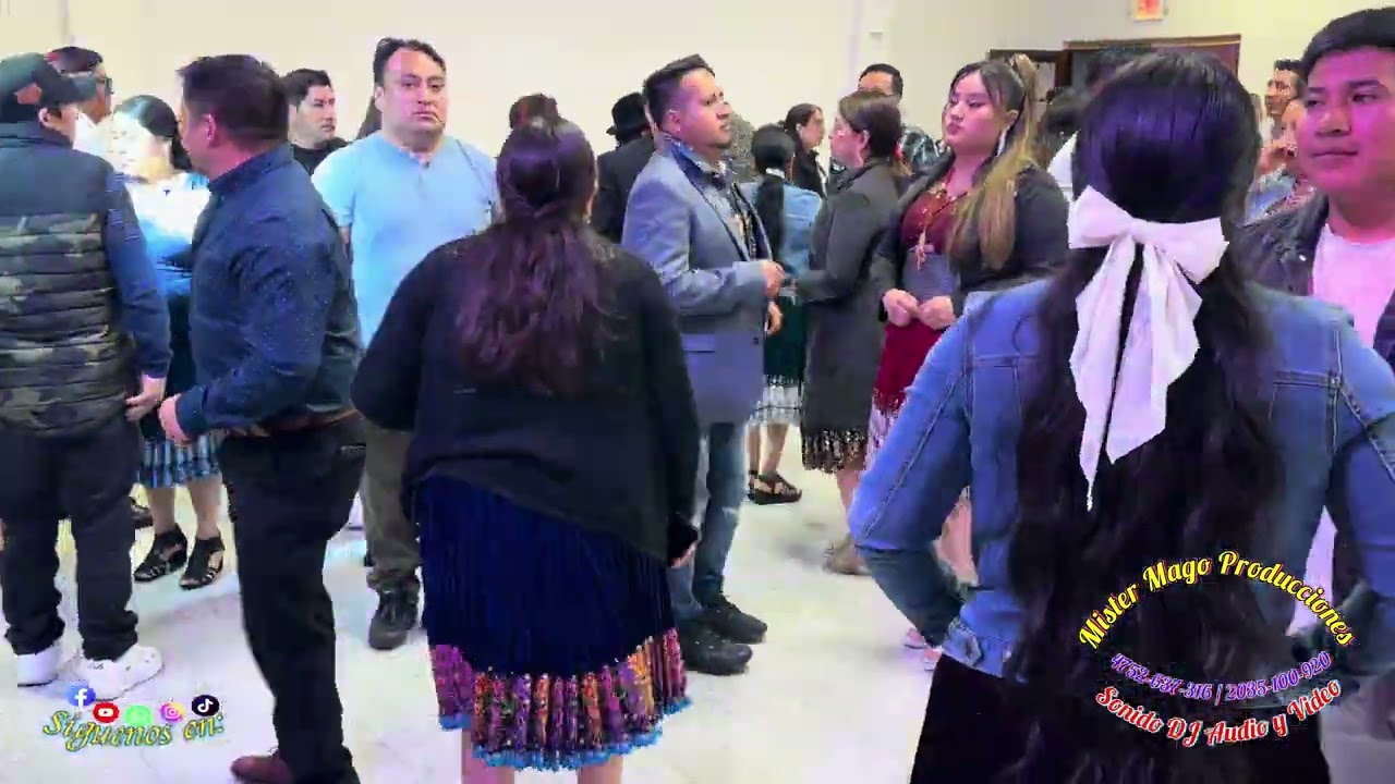 Grupo Los Lemas con la Familia Pomaquisa Castro con la gente de  Carbon Pamba  Suscal Ecuador