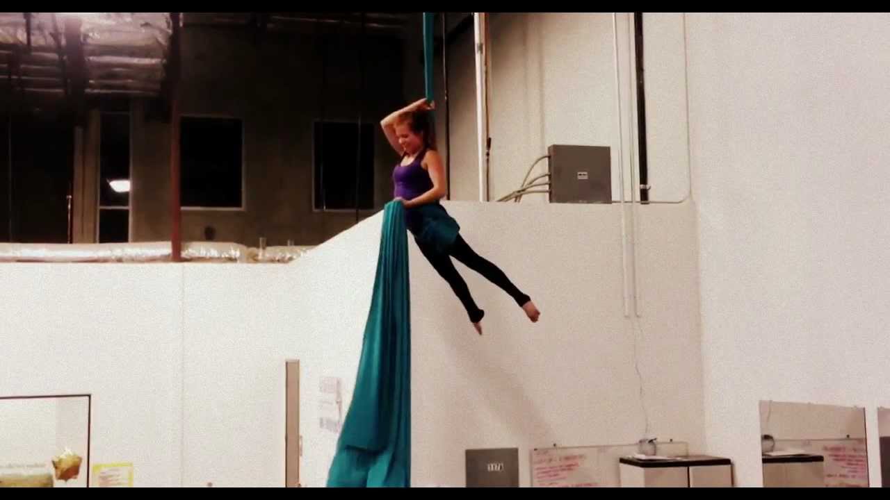 Bullet/Crazy Drop-aerial silks