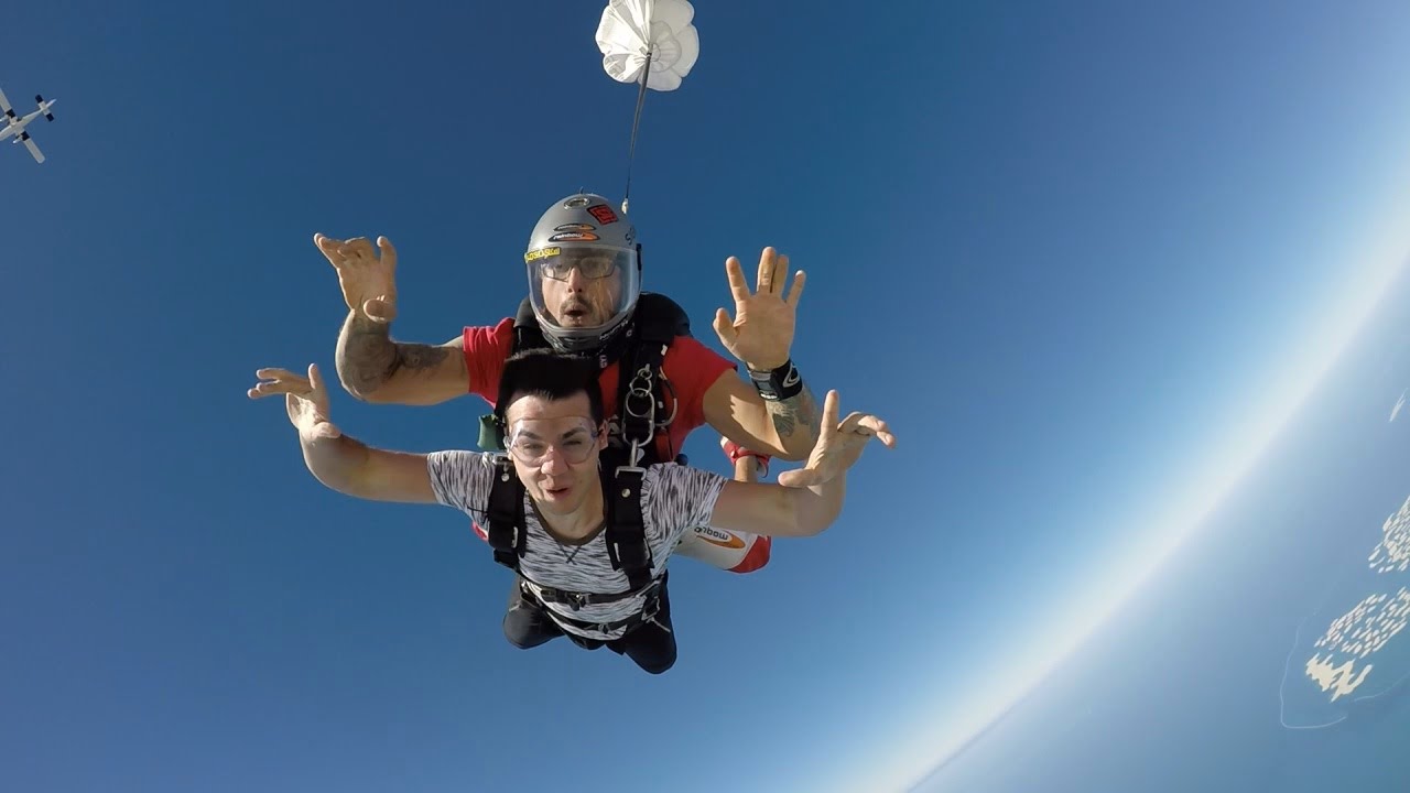 ME TIRO EN PARACAÍDAS!