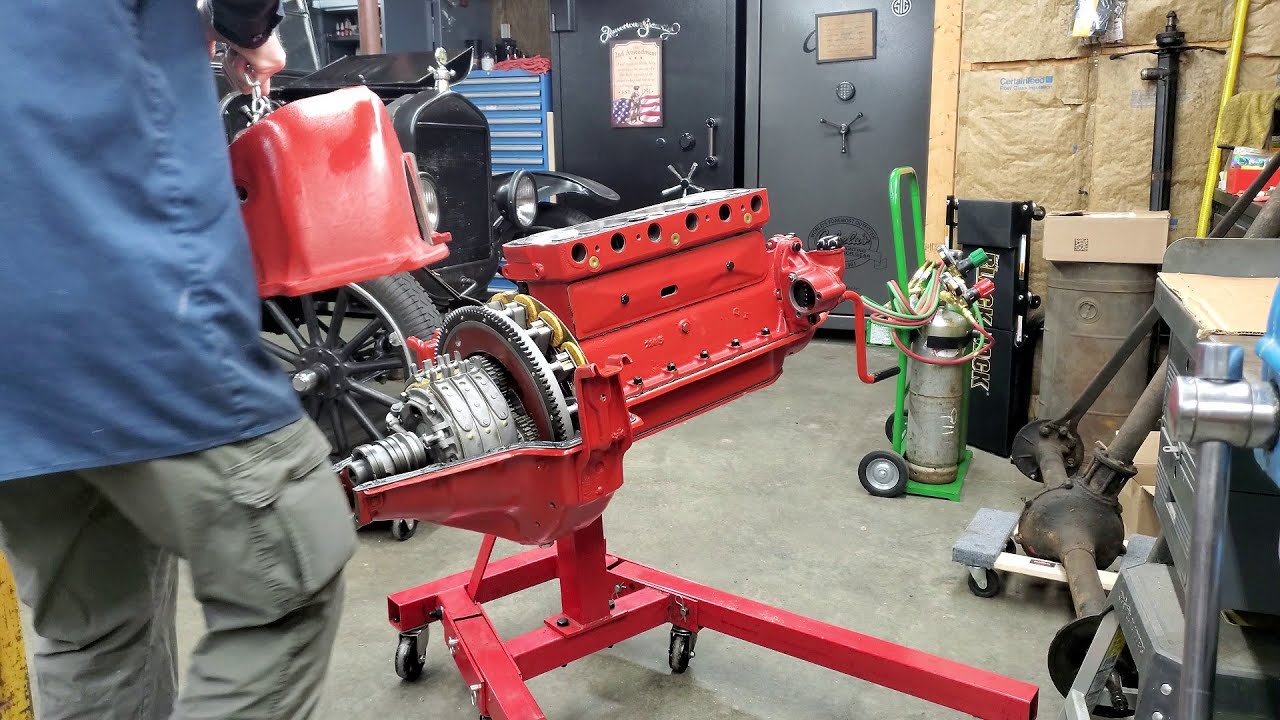 Mounting Hogs Head and Machining Hi Comp Cylinder Head