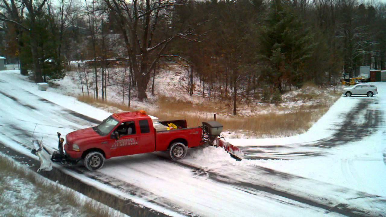 Plowing lot with ebling backblade