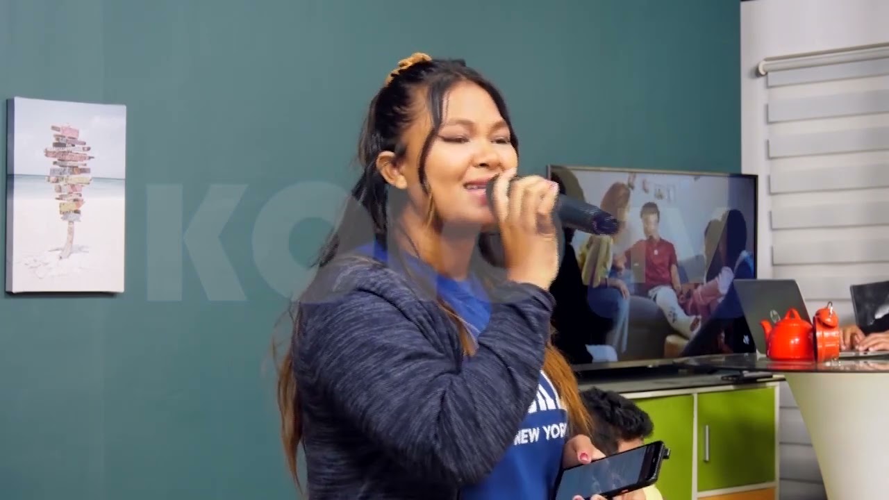 ZARY NOFIKO (Nanie) - MIHAJATIANA RAVELO